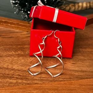 Sterling silver 925 spiral dangle earrings. Beautiful style. Perfect gift